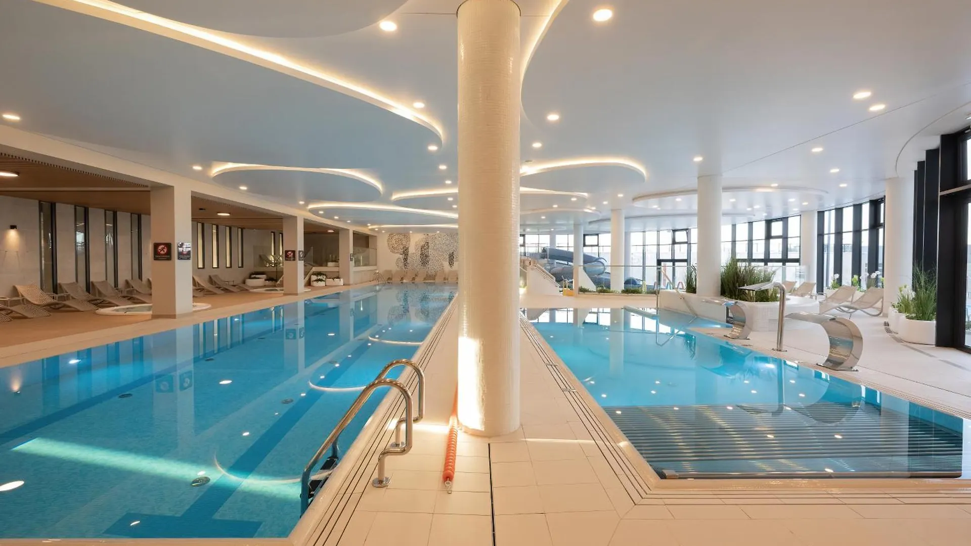 Family Apartment With Gym And Swimming Pool By Renters Prestige Kolobrzeg 0*,  Poland